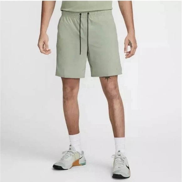 Nike Unlimited Dri-FIT 7" Unlined Training Shorts DV9340-370 Men Size Large - Picture 1 of 4